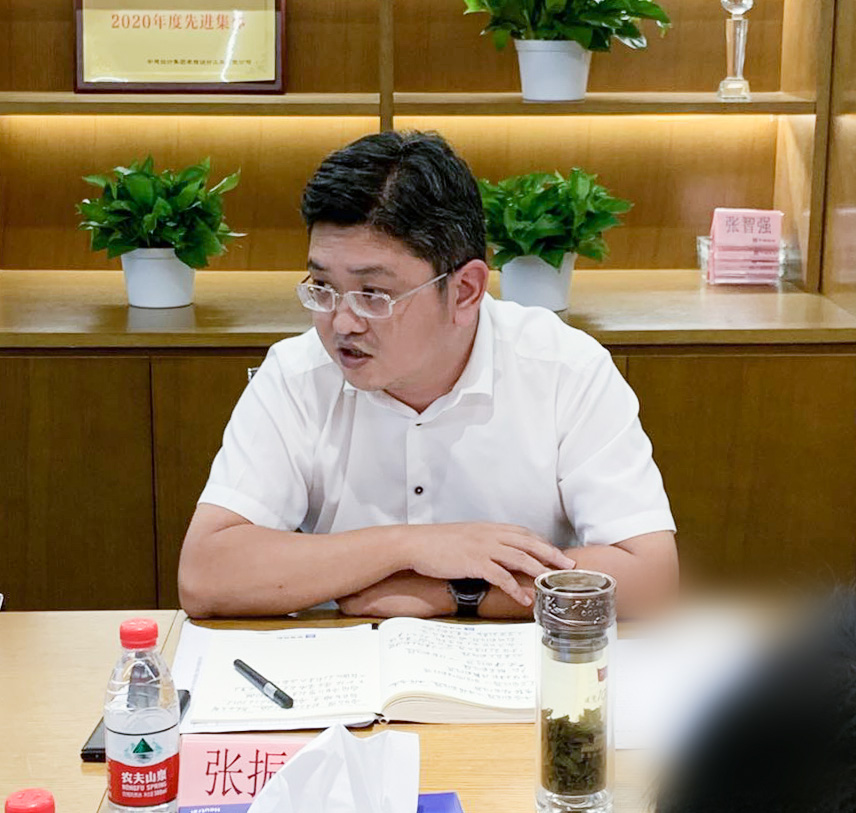 振华总.jpg 振华总.jpg